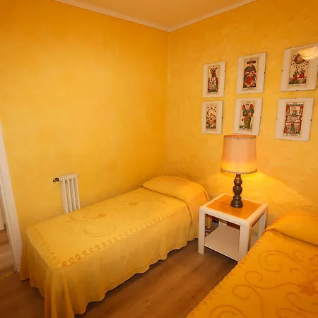 Castello Apartment *