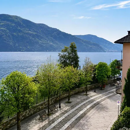 Castello Apartment *