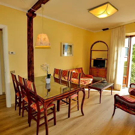 Castello Apartment